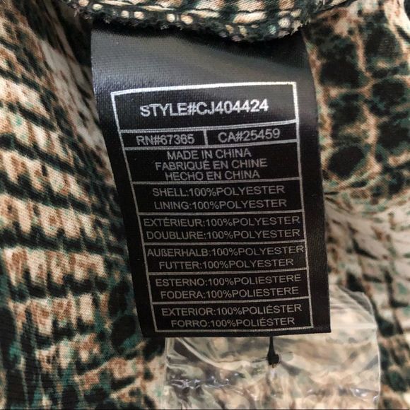 Cupcakes & Cashmere Jasper Wrap Blouse in Brown Snake Print NWT - Picture 11 of 12